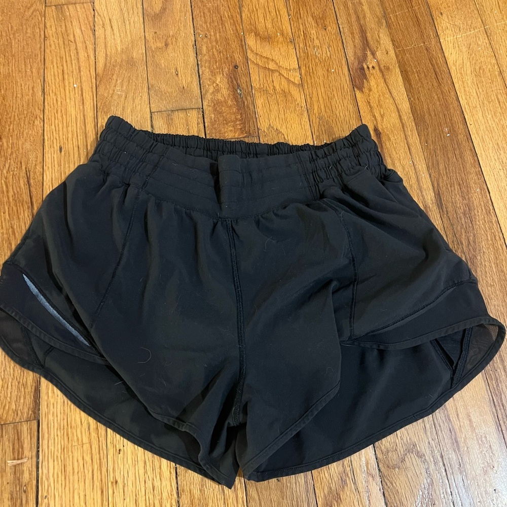 LULULEMON HOTTY HOT SHORTS